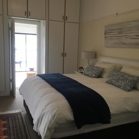 On-The-Rocks Apartment Fish Hoek Exterior photo
