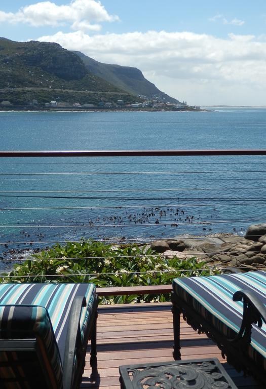 On-The-Rocks Apartment Fish Hoek Exterior photo