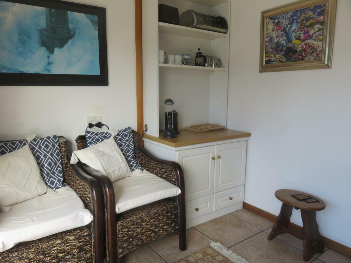 On-The-Rocks Apartment Fish Hoek Exterior photo