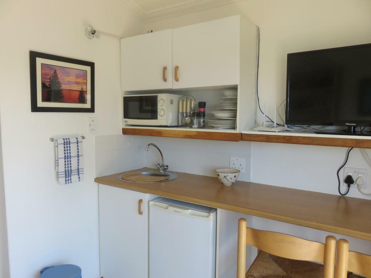 On-The-Rocks Apartment Fish Hoek Exterior photo